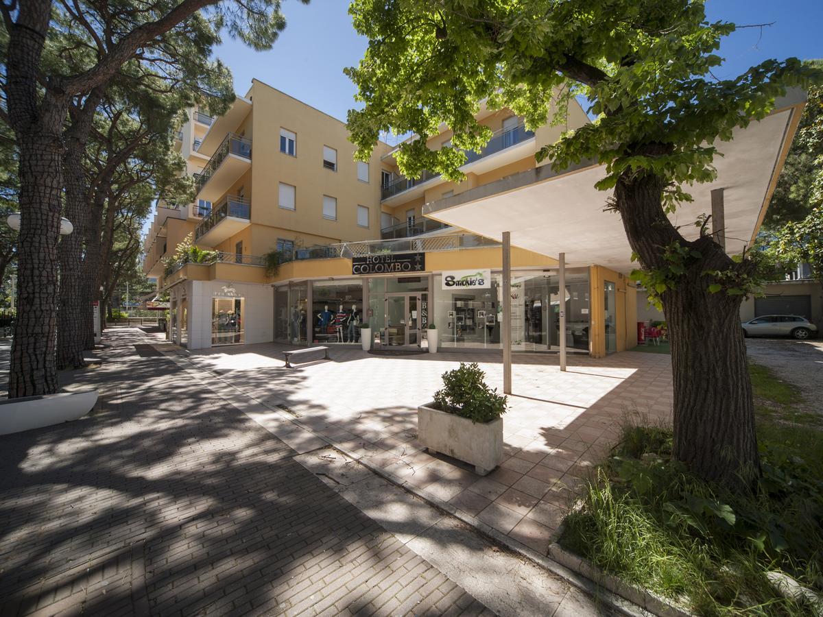ריצ'יונה Hotel Colombo מראה חיצוני תמונה